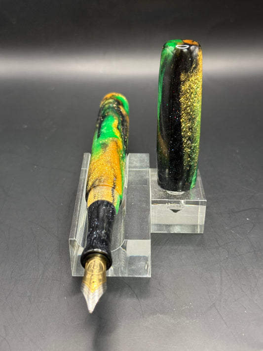 Weekend at Paddy’s kitless fountain pen
