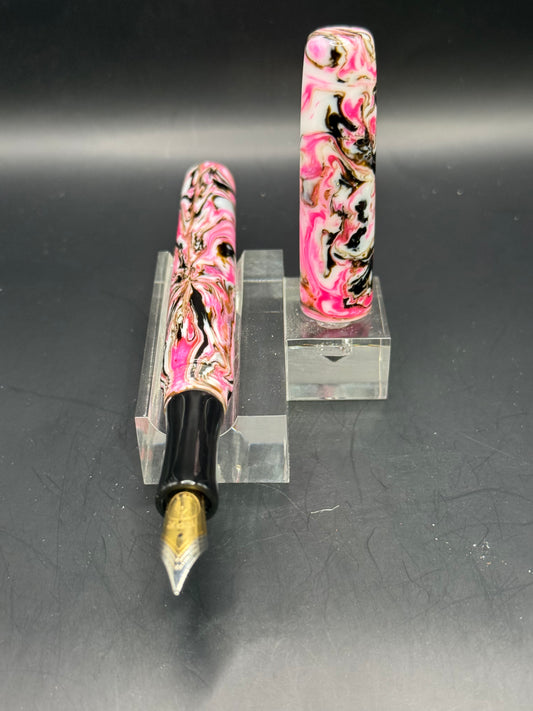 The Muddy Girl Fountain Pen